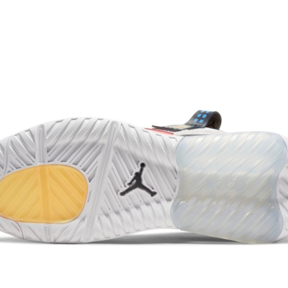 New Jordan MA2 Multiple Sizes - Picture 10 of 12